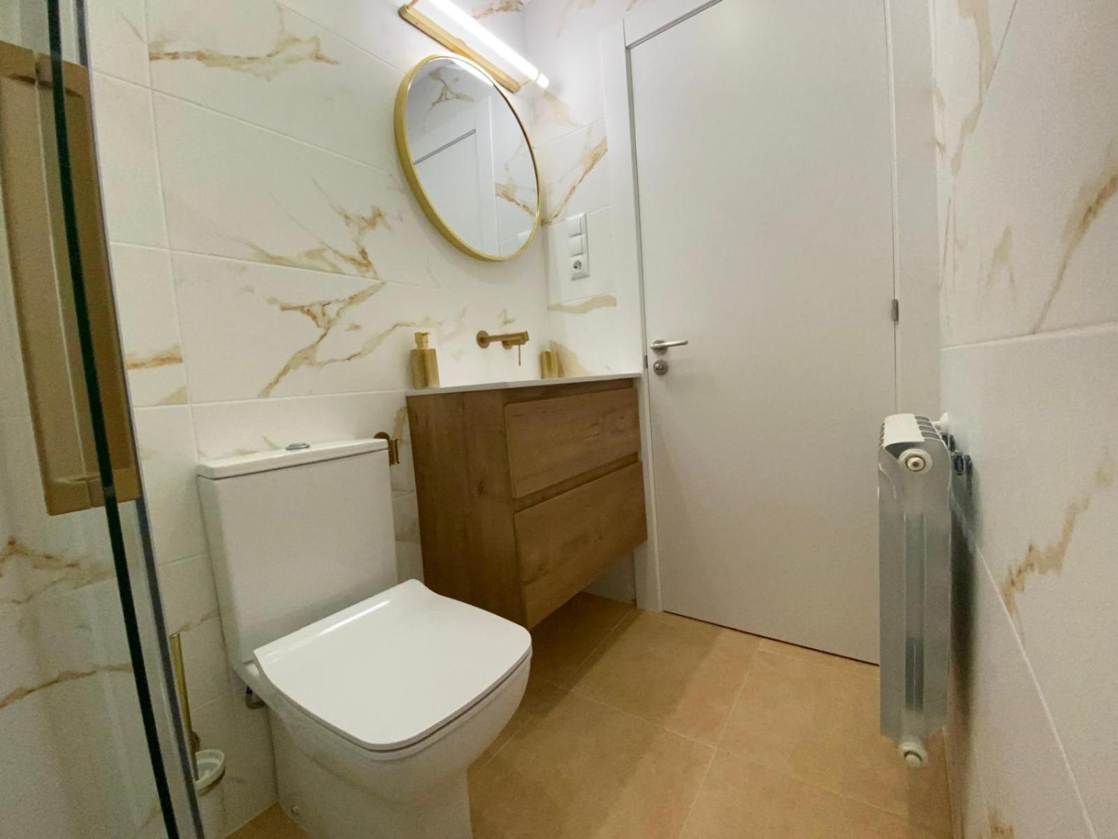 Carpio 18 Apartment Oviedo Bagian luar foto